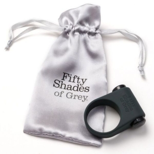Эрекционное виброкольцо черного цвета Fifty shades of grey Почувствуй это детка
