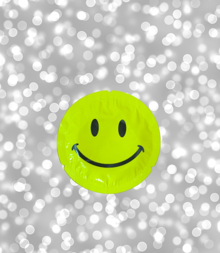 Презервативы с забавными смайлами из латекса EXS Smiley Face Regular 1 штука - 4
