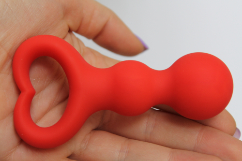 Стимулятор анально-вагинальный силиконовый с кольцом-сердечком SWEET TOYS красный L 6,5 см D 3 см - 4