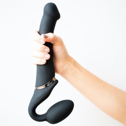 Безремневой страпон Strap-On-Me VIBRATING Black M черный - 7