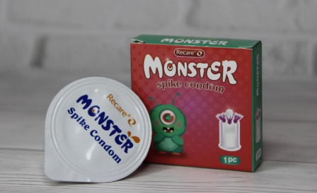 Презерватив прозорого кольору з малиновими вусиками Recare Monster Zee 1штука - 2