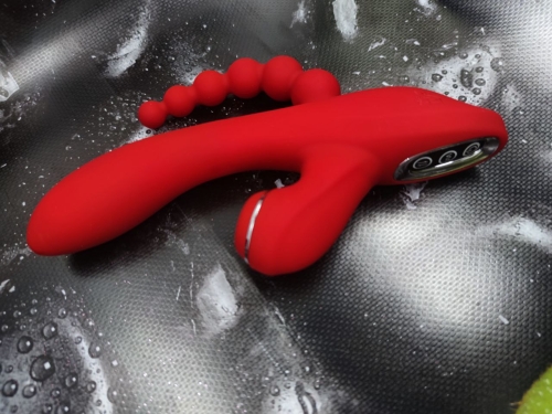 Вакуумный стимулятор тройной с отростком для клитора красного цвета Dream Toys REVOLUTION ANNA - 6