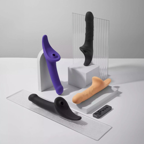 Вибронасадка реалистичная для страпона с вакуумной стимуляцией телесная Strap-On-Me Multi Orgasm Realistic Dildo размер M - 9