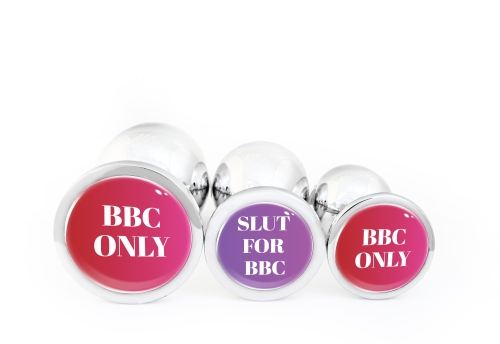 Анальная пробка металлическая серебристая с надписью Slut for BBC OKOVA размер L - 3