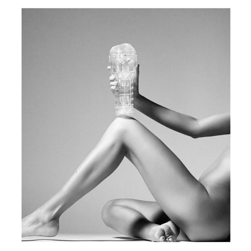 Мастурбатор у колбі анус із кібершкіри прозорого кольору Fleshlight Ice Butt Crystal - 4