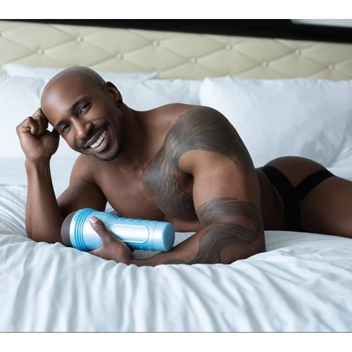 Мастурбатор в колбе анус из киберкожи порноактрера Max Konnor черного цвета Fleshlight - 5