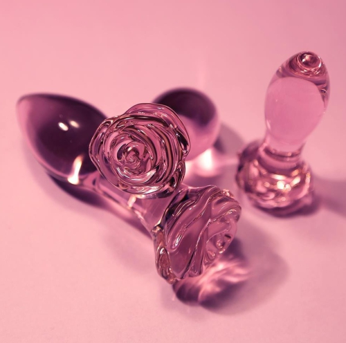 Набір анальних пробок скляних рожевого кольору DreamToys Glaze Rosebud 3 штуки - 4