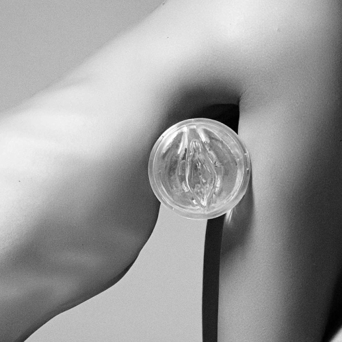 Мастурбатор в колбе вагина из киберкожи прозрачного цвета Fleshlight Ice Lady - 7