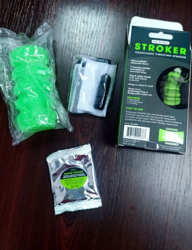 Мастурбатор для мужчин с вибропулей зеленого цвета Zolo Original Squeezable Vibr Stroker - 3