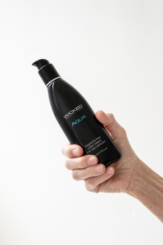Лубрикат с витамином Е на водной основе Wicked Sensual Care Аqua 250 мл - 3