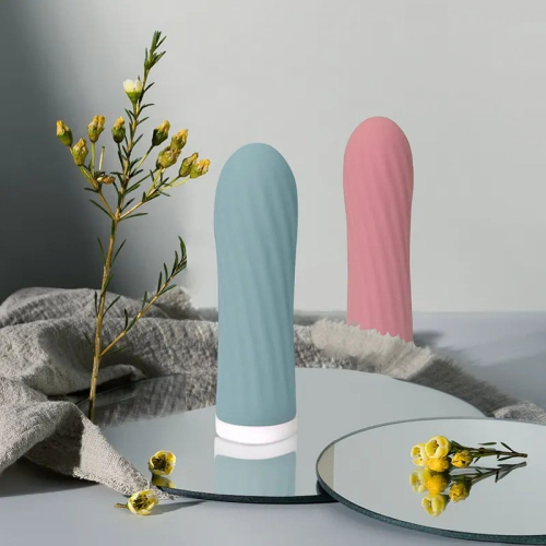 Мини вибратор для клитора рельефный голубого цвета Sweet Em Velvet Lure - 9