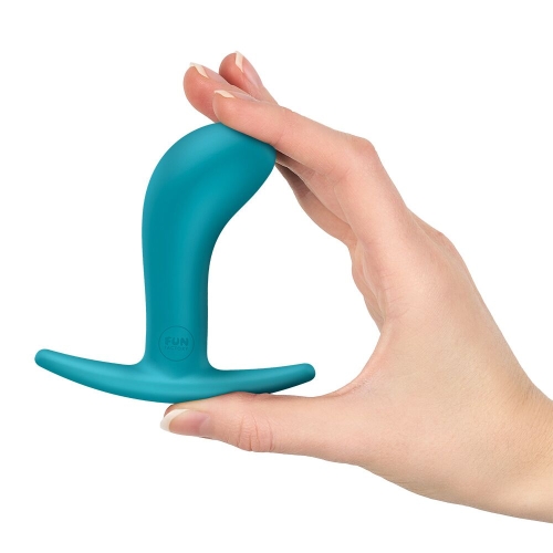 Анальная пробка с тонким ограничителем бирюзовая Fun Factory BOOTIE размер M - 2