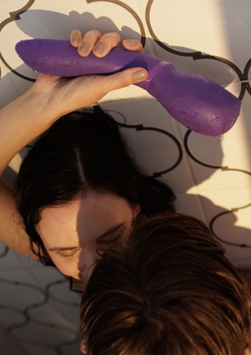 Смарт вібромасажер Ванд Мікрофон фіолетовий We-Vibe Wand 2 - 10