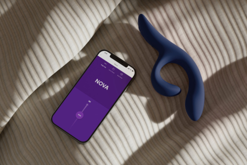 Вибратор с отростком для клитора синего цвета с управление со смартфона We Vibe Nova 2 - 27