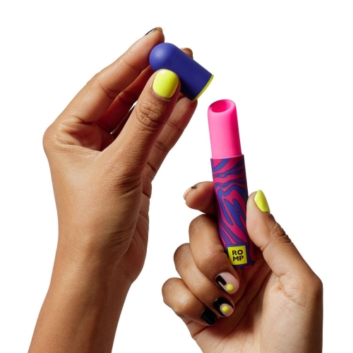 Вакуумний кліторальний стимулятор у формі помади рожевого кольору Romp Lipstick - 4