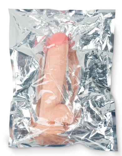 Фаллоимитатор 25/6,5 см огромный на присоске телесный на присоске Brazzers DWS025 33 см х 6,5 см - 4