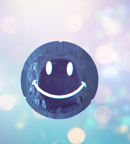 Презервативы с забавными смайлами из латекса EXS Smiley Face Regular 1 штука - 2