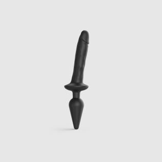 Анальная пробка с фаллоимитатором черного цвета размер L Strap On Me PLUG IN DILDO