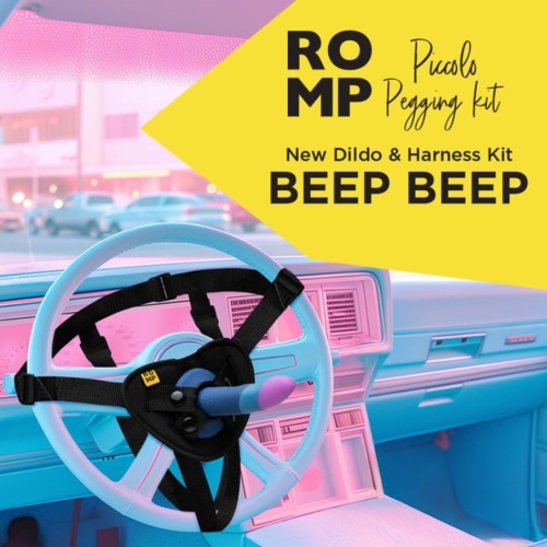 Ремінний страпон нереалістичний кольорового кольору ROMP Piccolo Pegging - 8