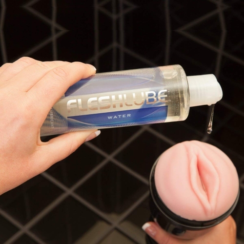 Мастурбатор в колбе вагина из киберкожи телесного цвета Fleshlight Lady Vortex - 9